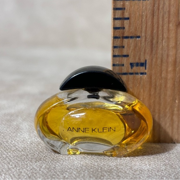 Anne Klein Original Miniature Perfume | 5 ml - Picture 4 of 4